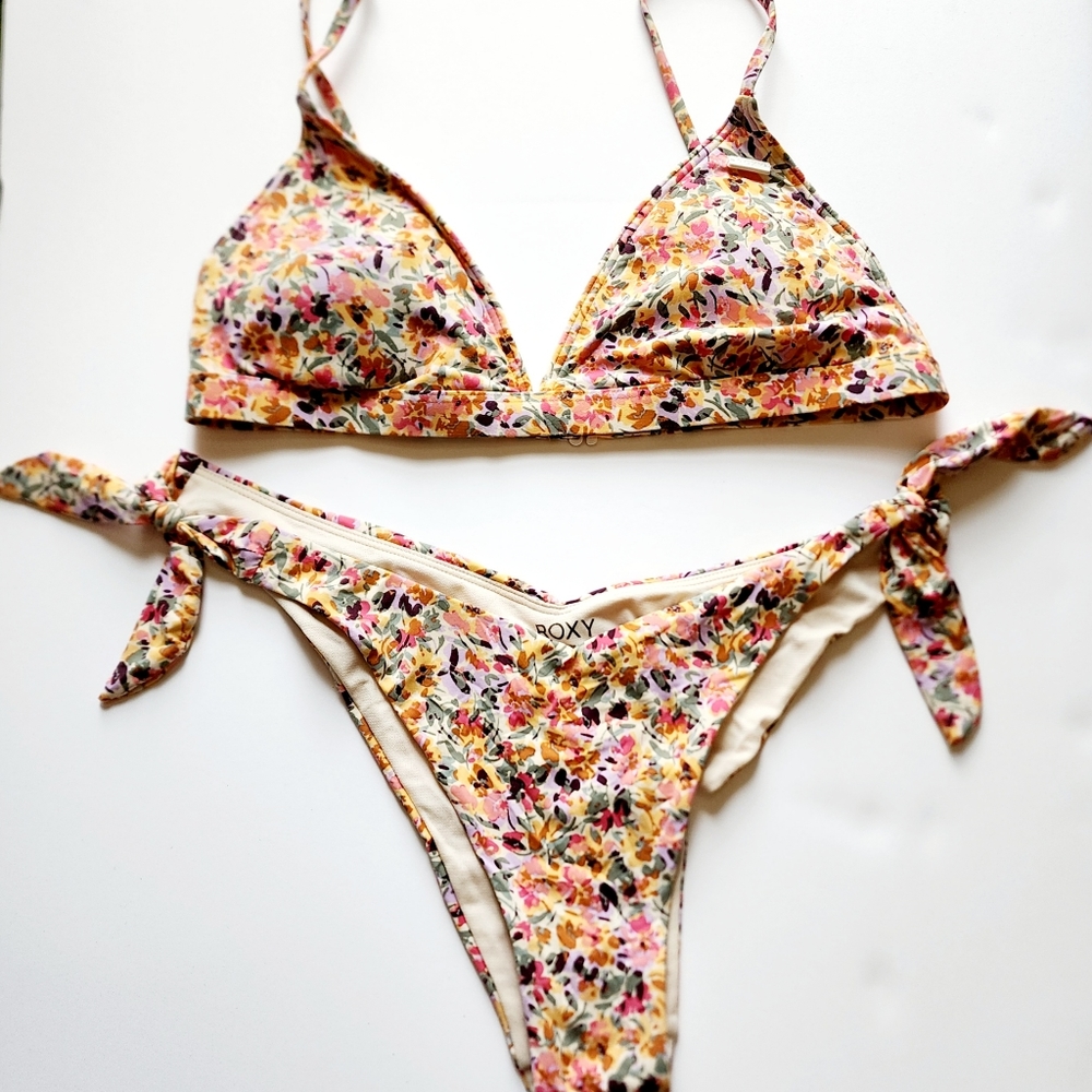 Roxy Eco Printed Bikini Size Medium